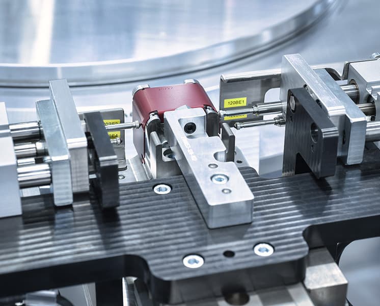 Maßgeschneiderte Lösungen – Vom Entwurf bis zur Großserie