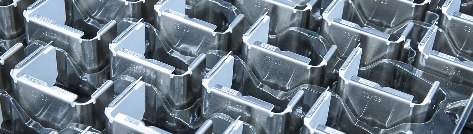 Kontakt zur Lang Metall Gruppe Metallverarbeitung in Garching bei München und Woldegk bei Neubrandenburg